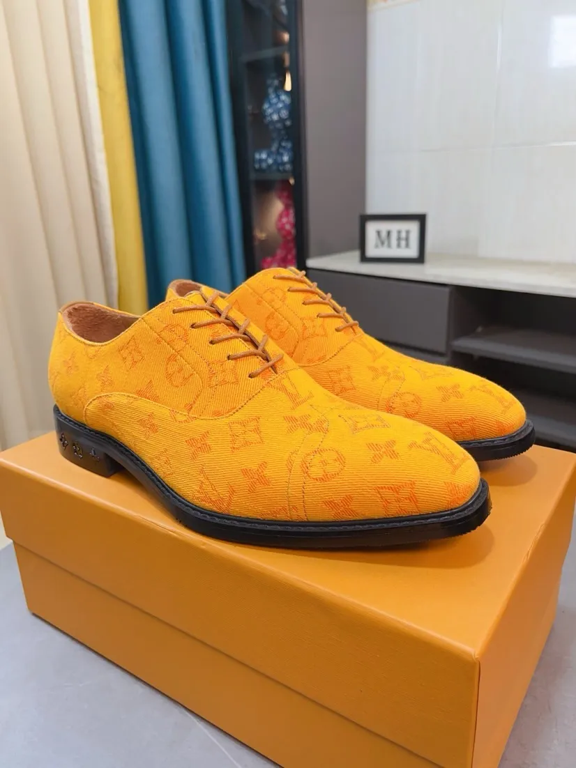 Ex-factory price 720🌹🌹High version [LV] Louis Vuitton's popular casual leather shoes🎖Fashionable and elegant🎖🎖Material: Original imported open-edge beaded cowhide, washed cowhide leather lining, original open-molded rubber outsole, high-end and classy, ​​elegant quality, instantly transforming into a handsome man ❤❤Standard\nNumber: 38-44